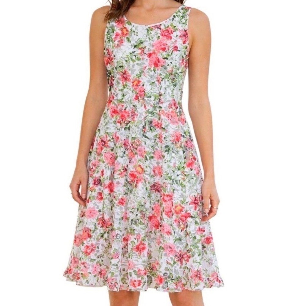 Perceptions New York Dress Fits Medium‎  Lace Overlay Sleeveless Sheath